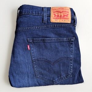 Levi's 541 Athletic Fit men's jeans in a blue denim wash, size W38 L32